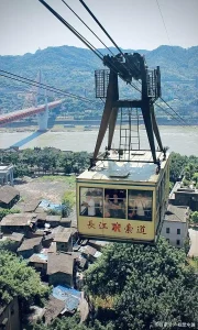 重庆必冲 10 个地方！没去过这 5 个等于白来，第 6 个看大自然鬼斧神工！