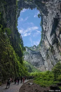 重庆必冲 10 个地方！没去过这 5 个等于白来，第 6 个看大自然鬼斧神工！