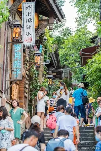 重庆必冲 10 个地方！没去过这 5 个等于白来，第 6 个看大自然鬼斧神工！