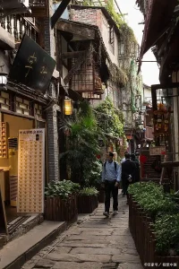 重庆必冲 10 个地方！没去过这 5 个等于白来，第 6 个看大自然鬼斧神工！